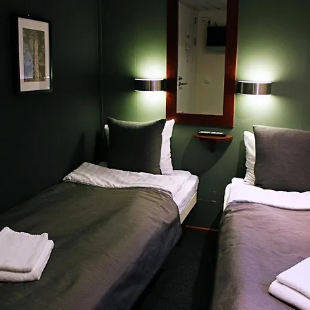 Hotellilaiva Wuoksi ホテル